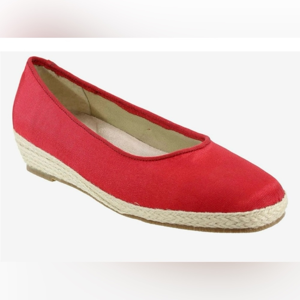 NWT David Tate “Chill” Espadrilles in Red - 9.5W